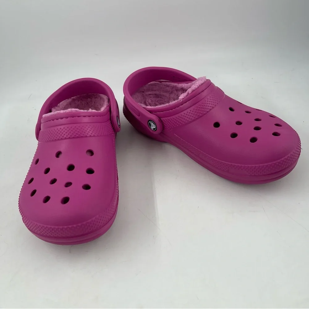 👞 Crocs Unisex Adults Classic Fuchsia Faux Fur Lined Clogs Mules -Size W/7 | M/5